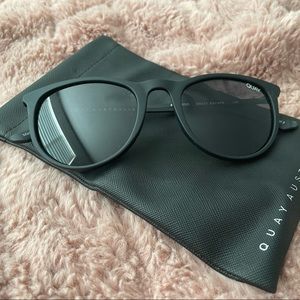 Quay Australia Sunglasses - Great Escape Polarized Matte Black/Smoke